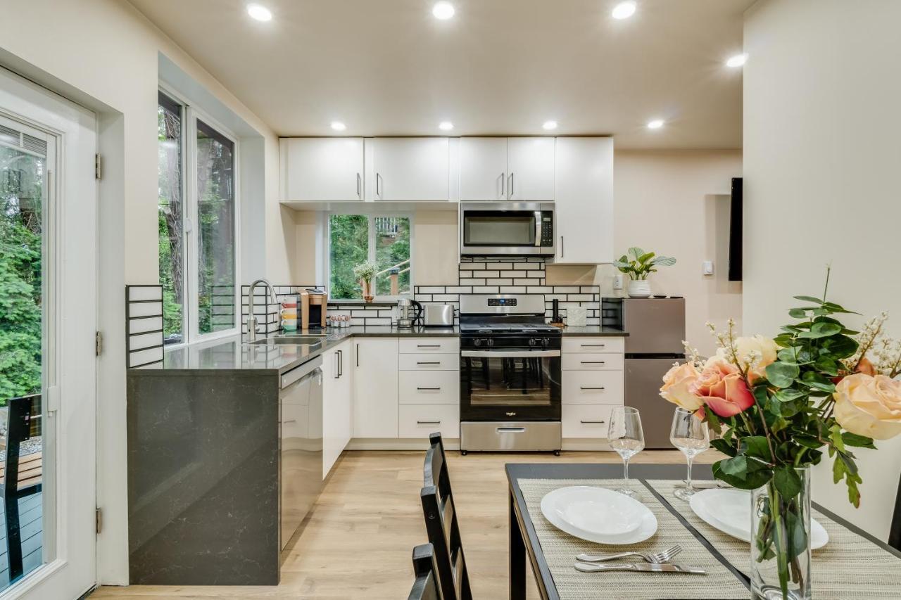 Beautiful Place With A Great Location, Free Parking, Wifi & Large Tv. Federal Way Buitenkant foto