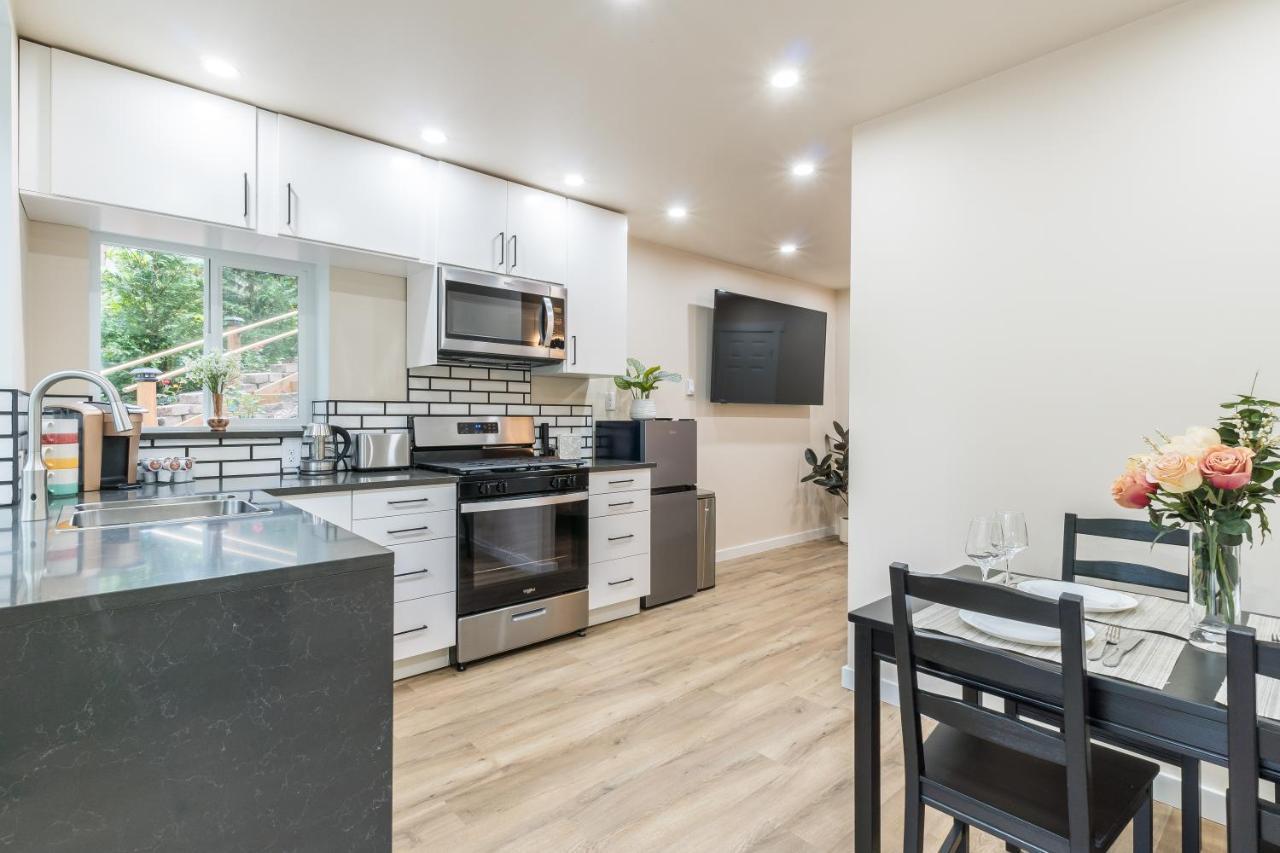 Beautiful Place With A Great Location, Free Parking, Wifi & Large Tv. Federal Way Buitenkant foto